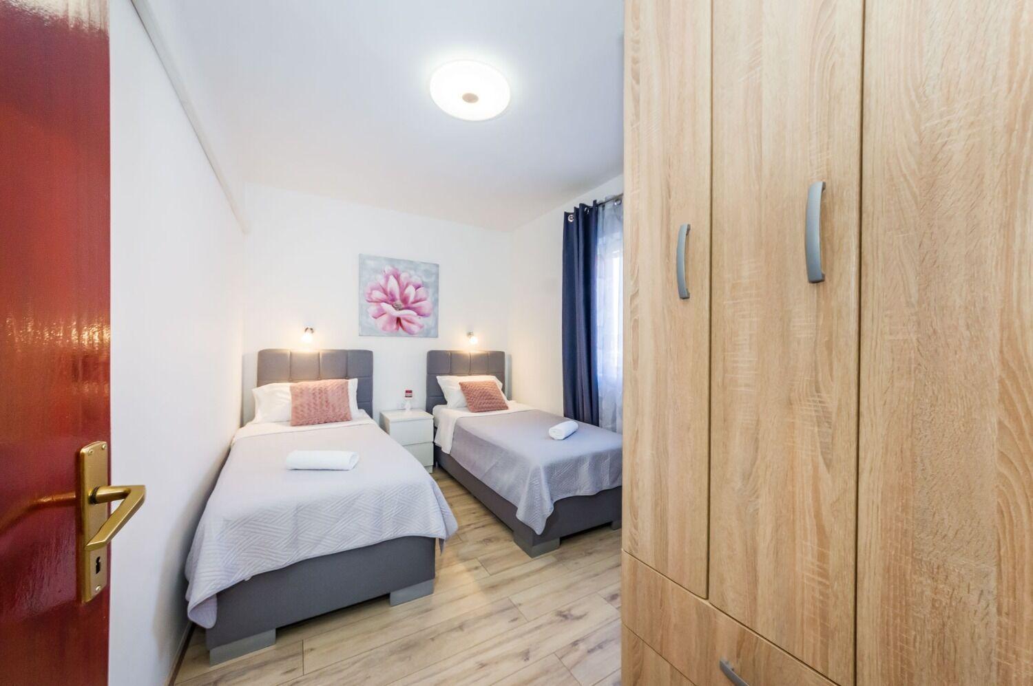 Apartments Dreamy - Free Parking Nin Eksteriør billede